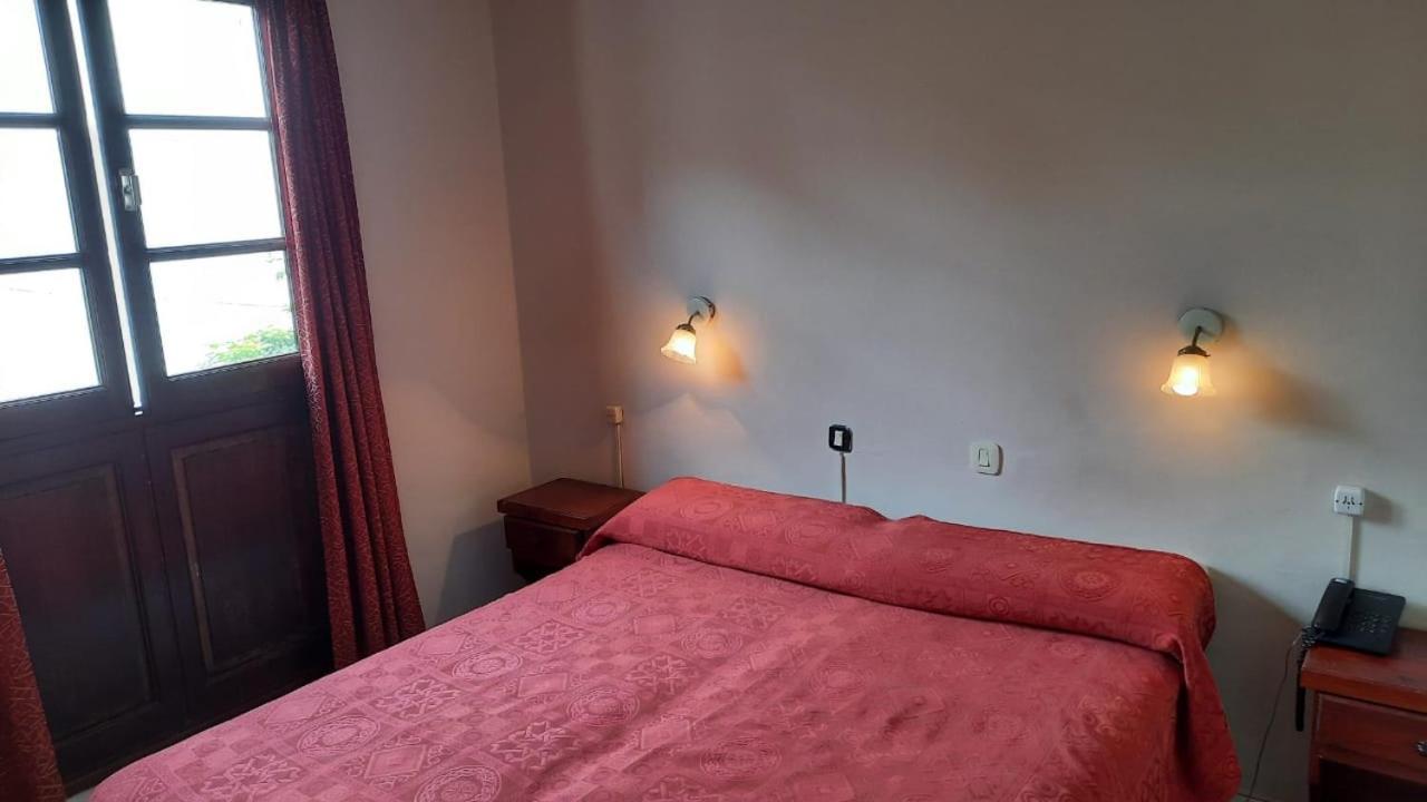 Hotel Marilian II Salta Esterno foto